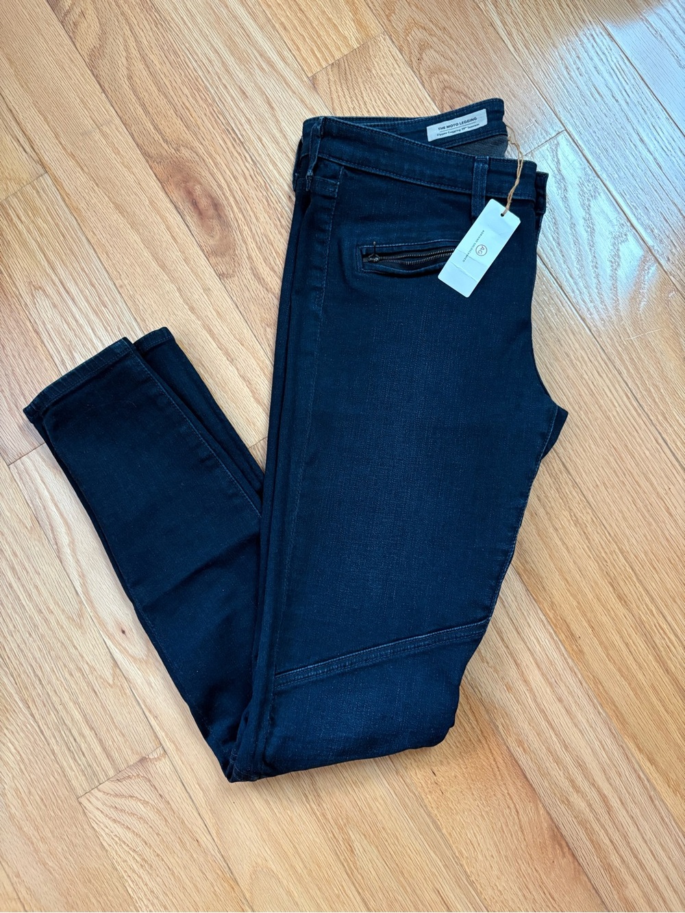 NWT Cool AG Jeans Moto Legging size 29